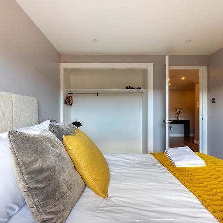 Stunning 1 Bed Merchant City Apartment With Parking Glasgow Buitenkant foto