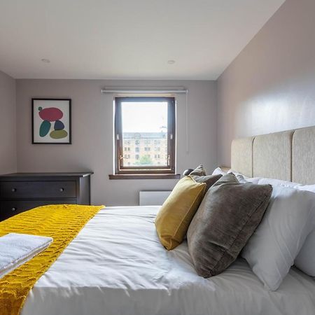 Stunning 1 Bed Merchant City Apartment With Parking Glasgow Buitenkant foto