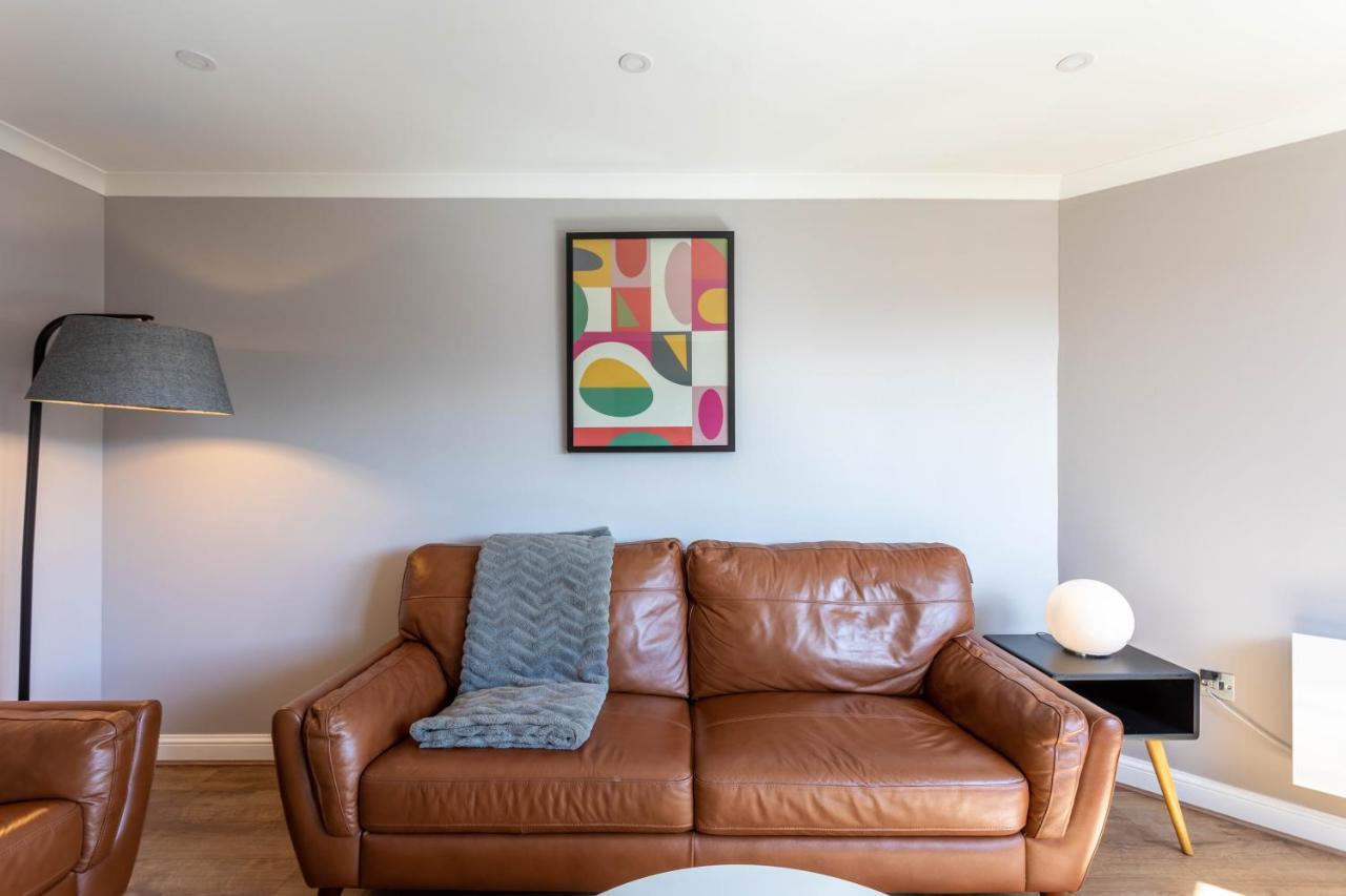 Stunning 1 Bed Merchant City Apartment With Parking Glasgow Buitenkant foto